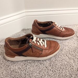 Cobb Hill Skylar Lace Up Leather Sneaker sz 8.5